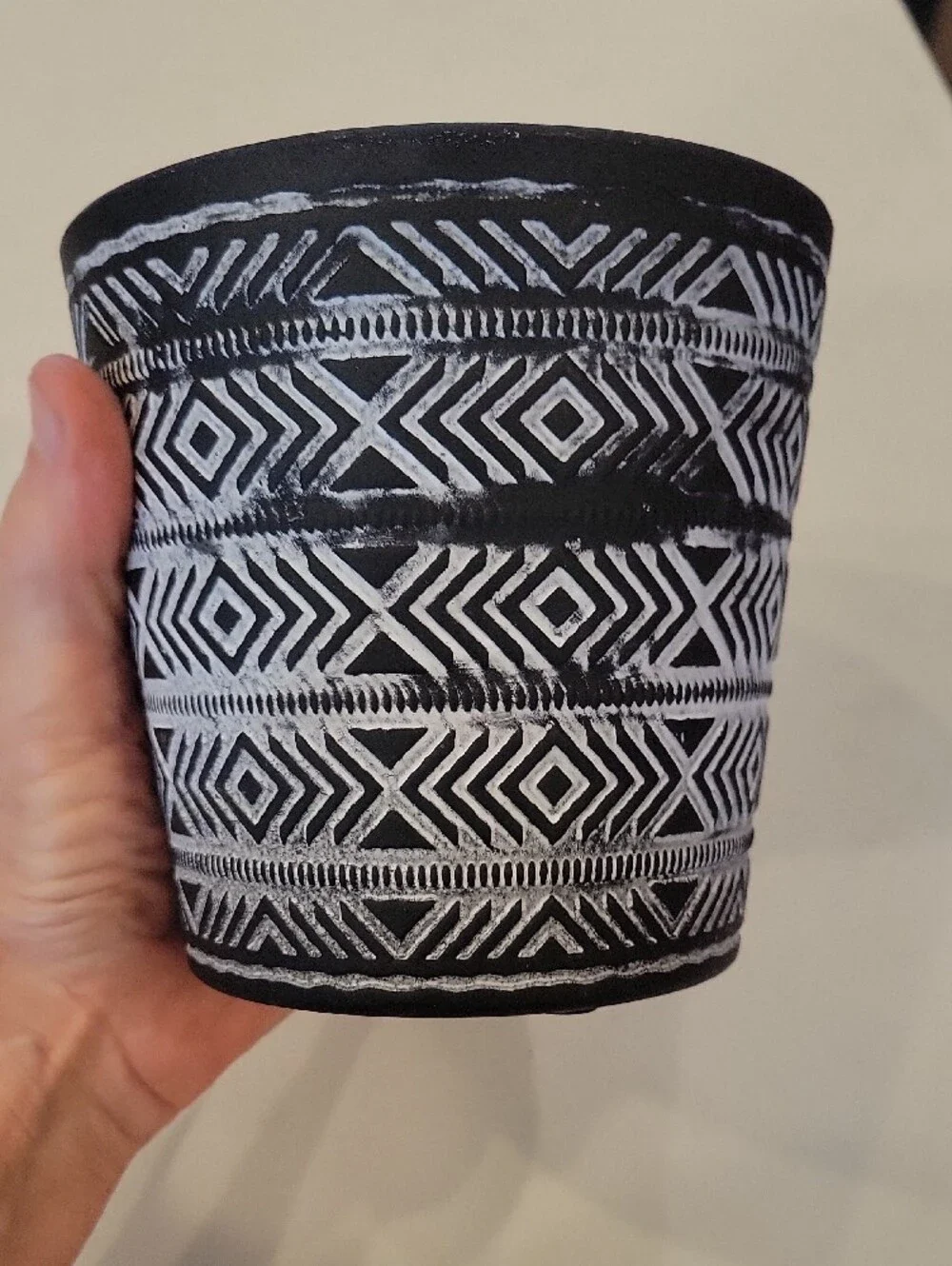 Target Distressed Black and White Ceramic  Geometric Pattern Vase